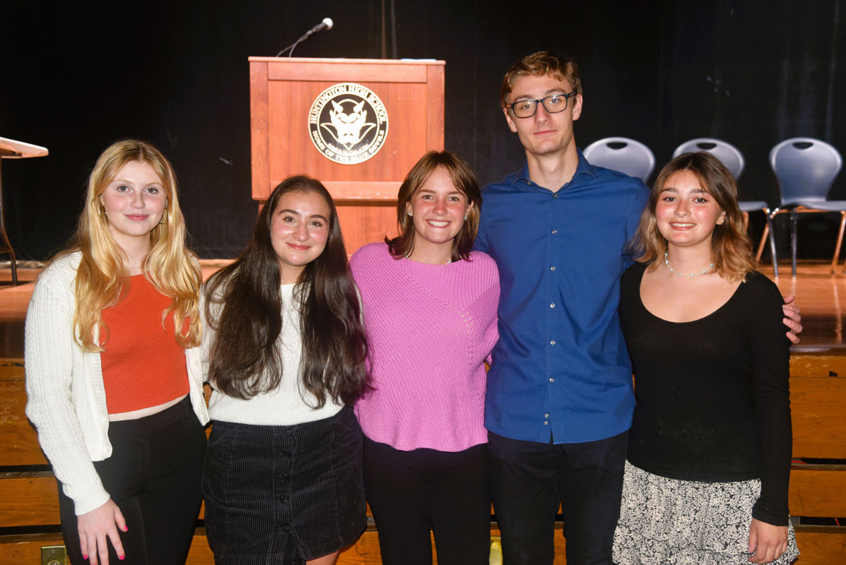 English Honor Society President Anna Bell Young (center) with fellow executive board members.