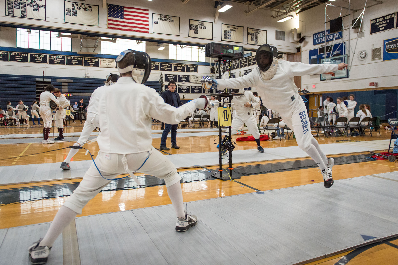 Fencing intramurals are underway on Tuesday nights in the STEM School gym. (Darin Reed photo.) 