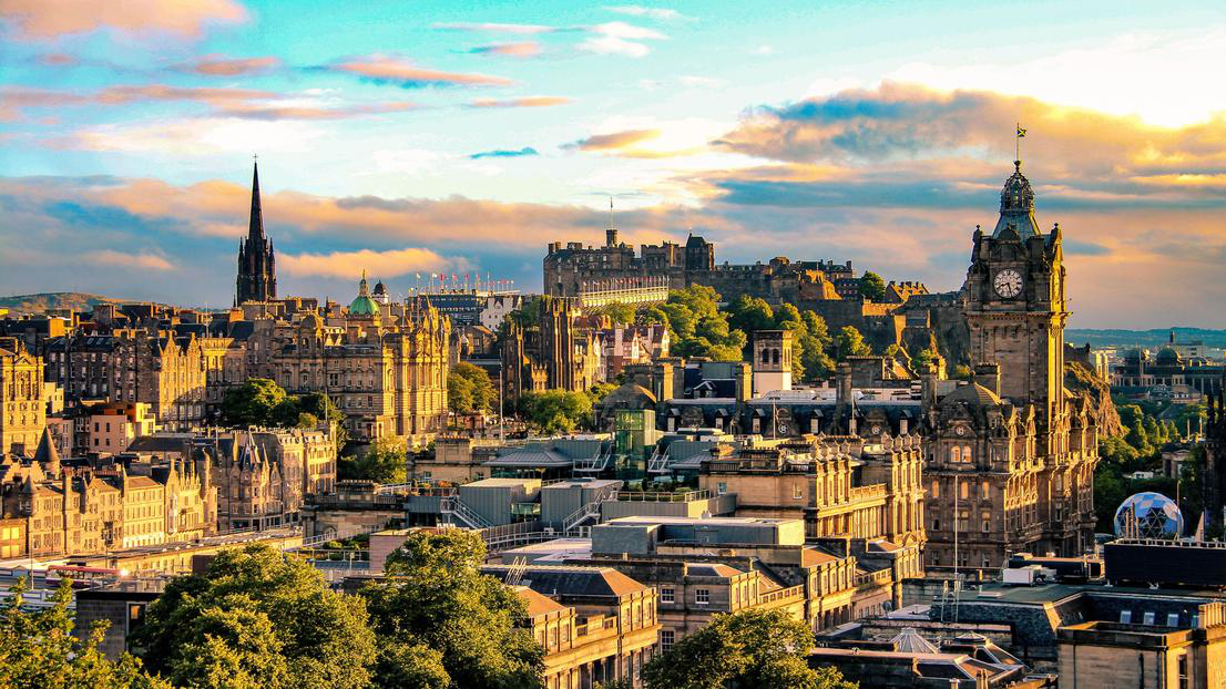  Huntington Class of 2023 member Emma Glascock plans to study at the University of Edinburgh in Scotland.  