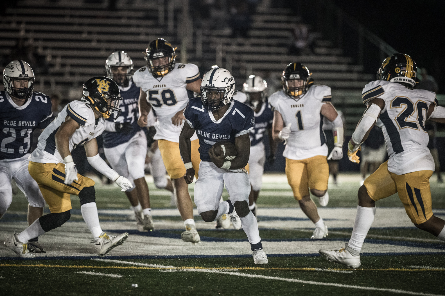  David Dax on the move for the Blue Devil football team. (Darin Reed photo)  