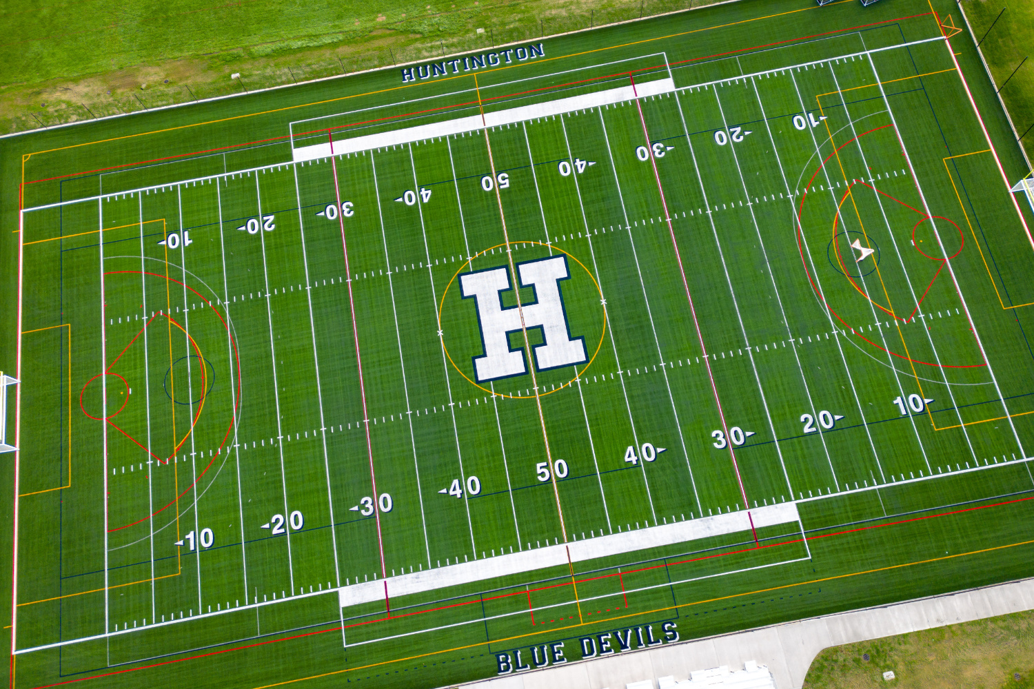  A new profile of Huntington's Class of 2024 is available on the district website. (Darin Reed photo.)  