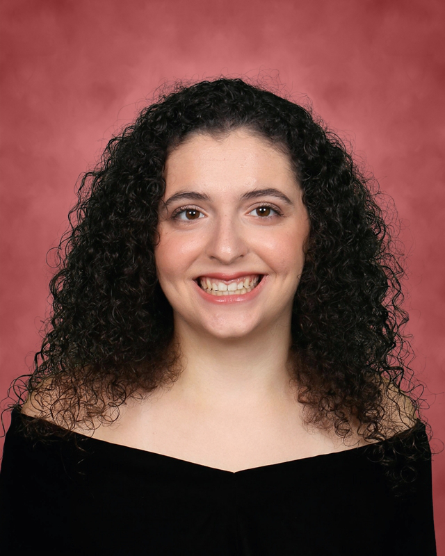  Annalise Schettino won the Gooding Wellness Group's scholarship.  