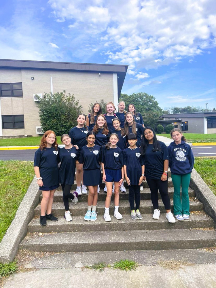  The Finley Middle School girls' tennis team finished the season with a 7-3 record.  