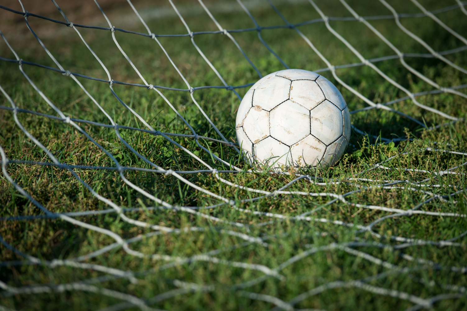  The Huntington boys' soccer team sits atop the league standings.  (Darin Reed photo.)  