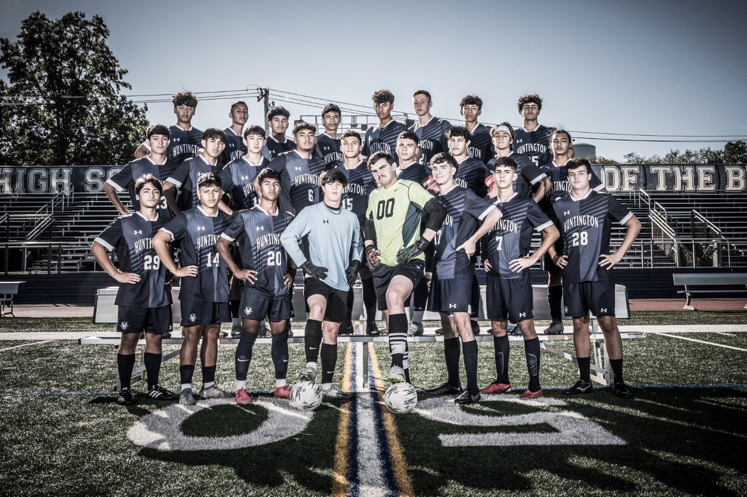  The Huntington Blue Devil varsity boys' soccer team. (Darin Reed photo.)  