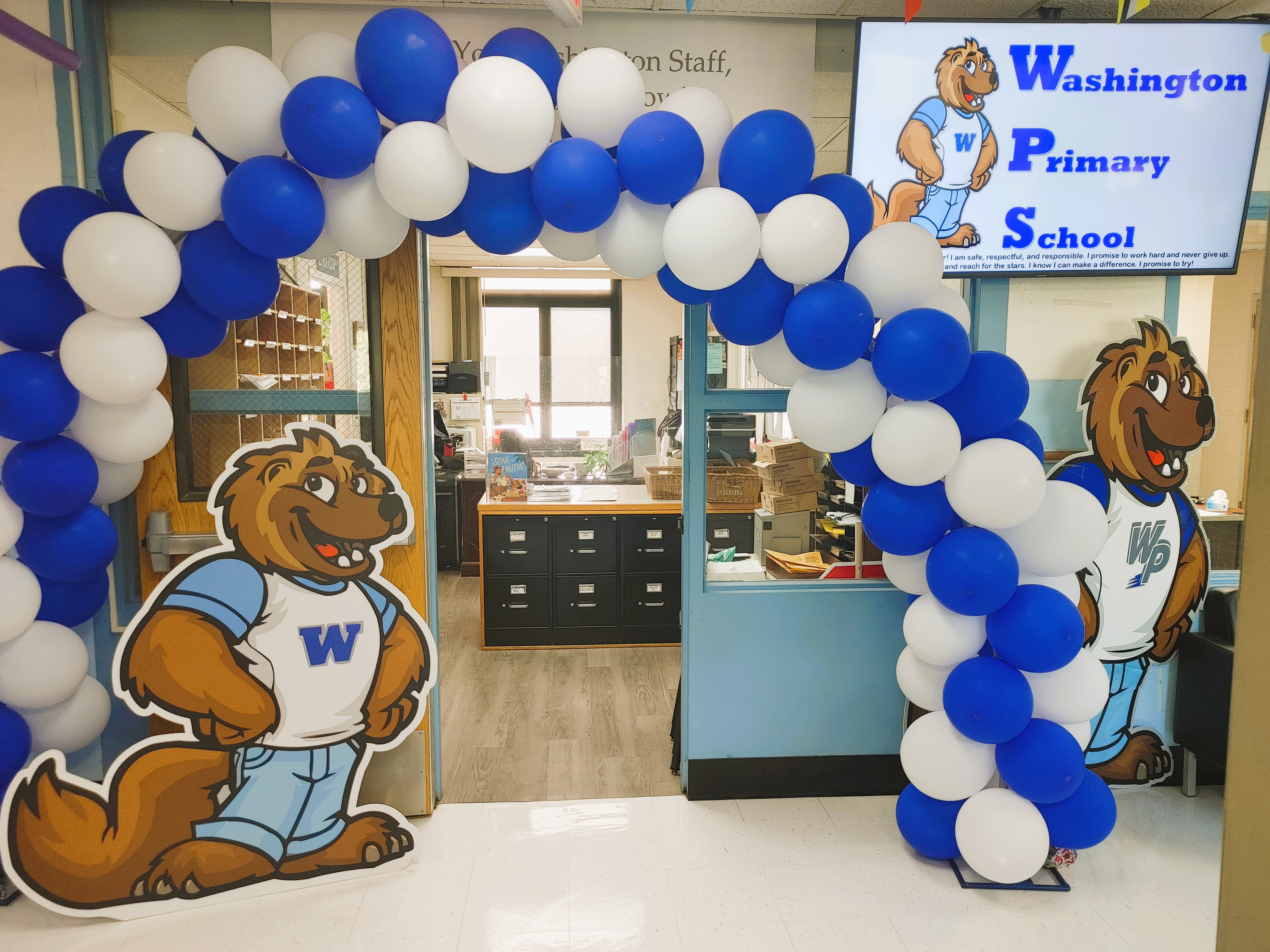  Washington Primary School enjoyed a great opening of the school year.   