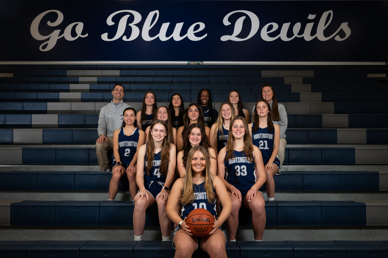  The 2023 Huntington varsity girls' basketball team. (Darin Reed photo.)  