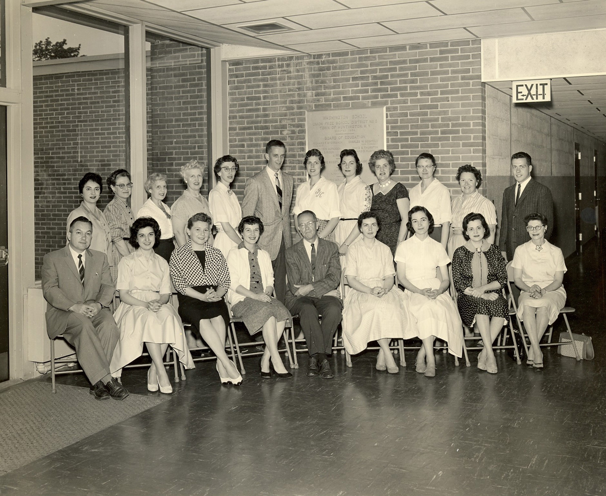 The Washington Elementary School faculty in 1960 (1)