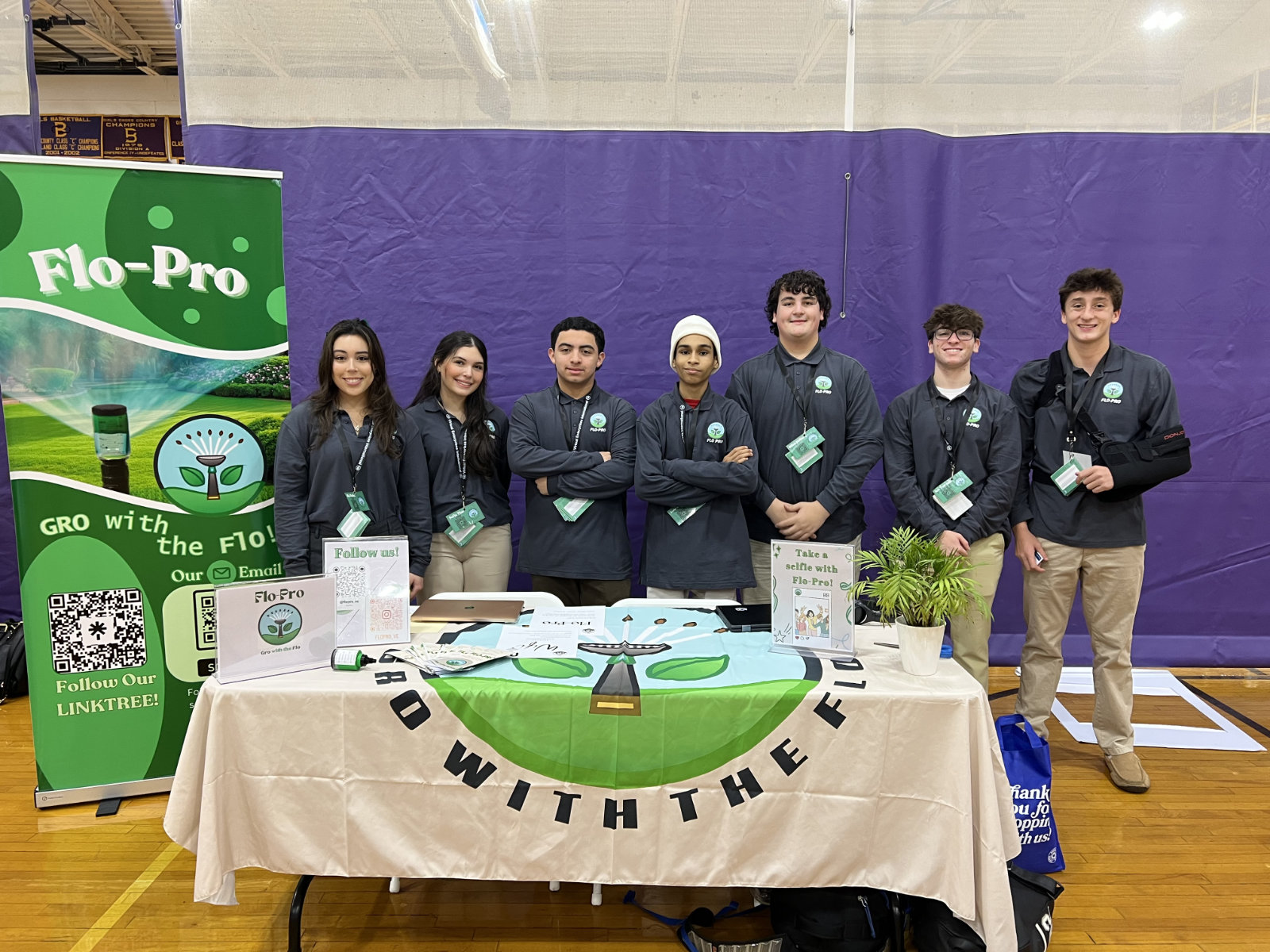 Huntington's Flo-Pro Virtual Enterprise corporate team at the trade show.
