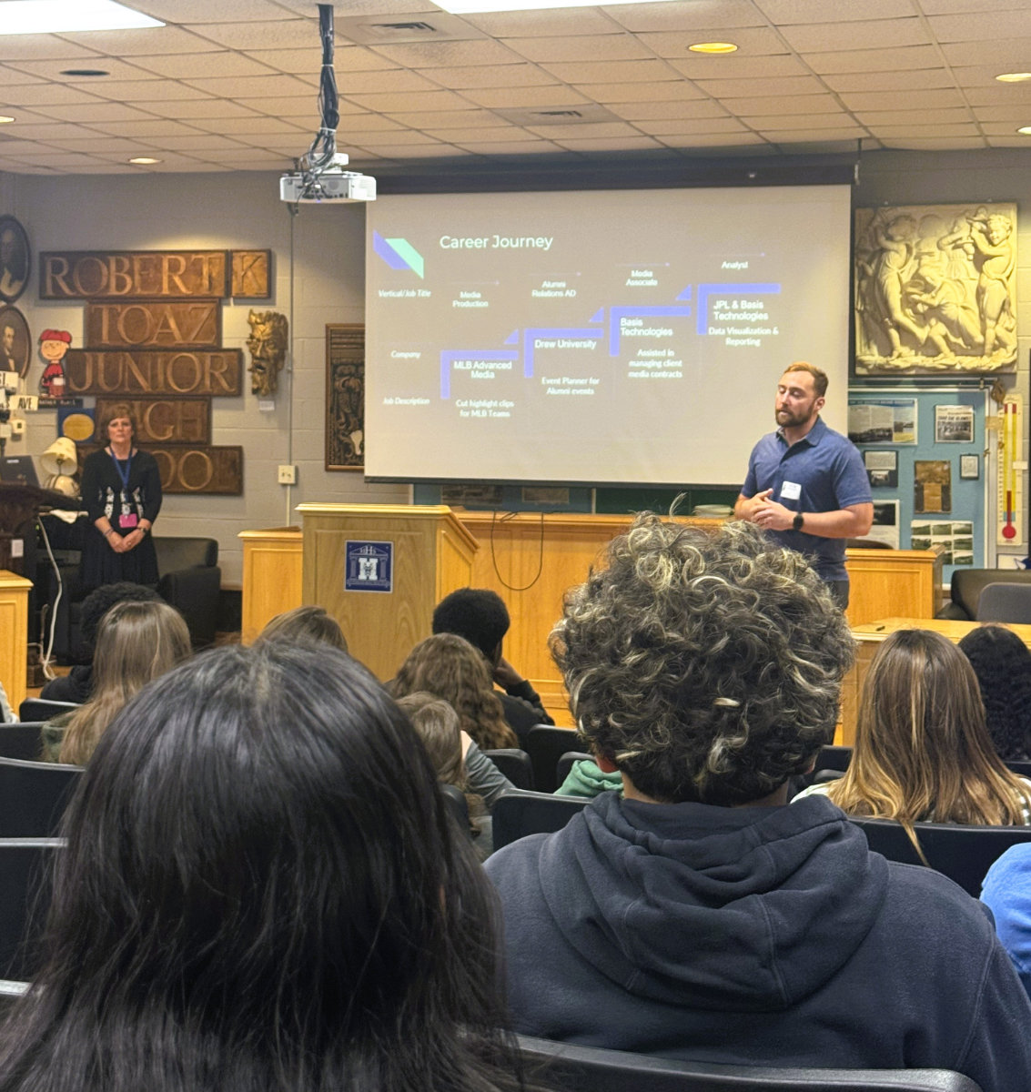 Joe Grossane speaks to Huntington computer science students in the School Heritage Museum.