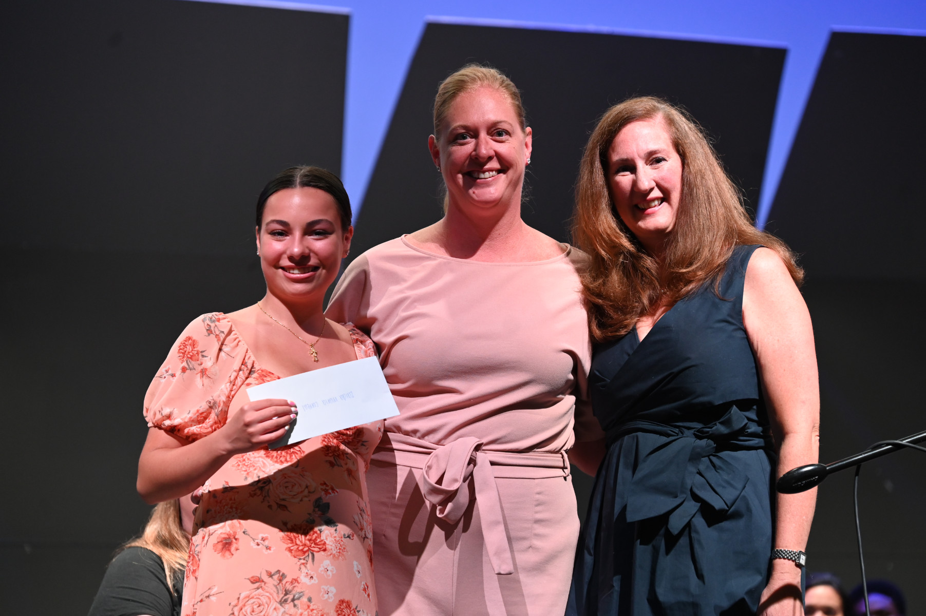  Zaida Correal with Huntington Foundation President Jennifer Stevens (right) and Vice President Tara Poli   