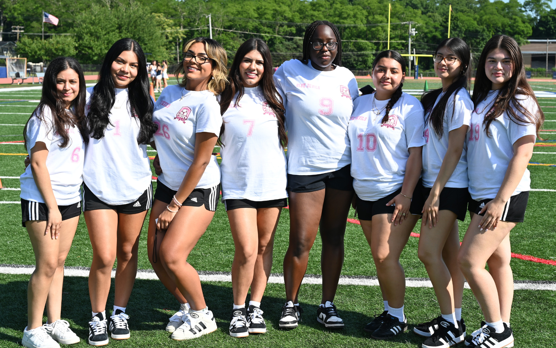  Seniors formed nearly 20 teams for Field Day fun.  (10)  