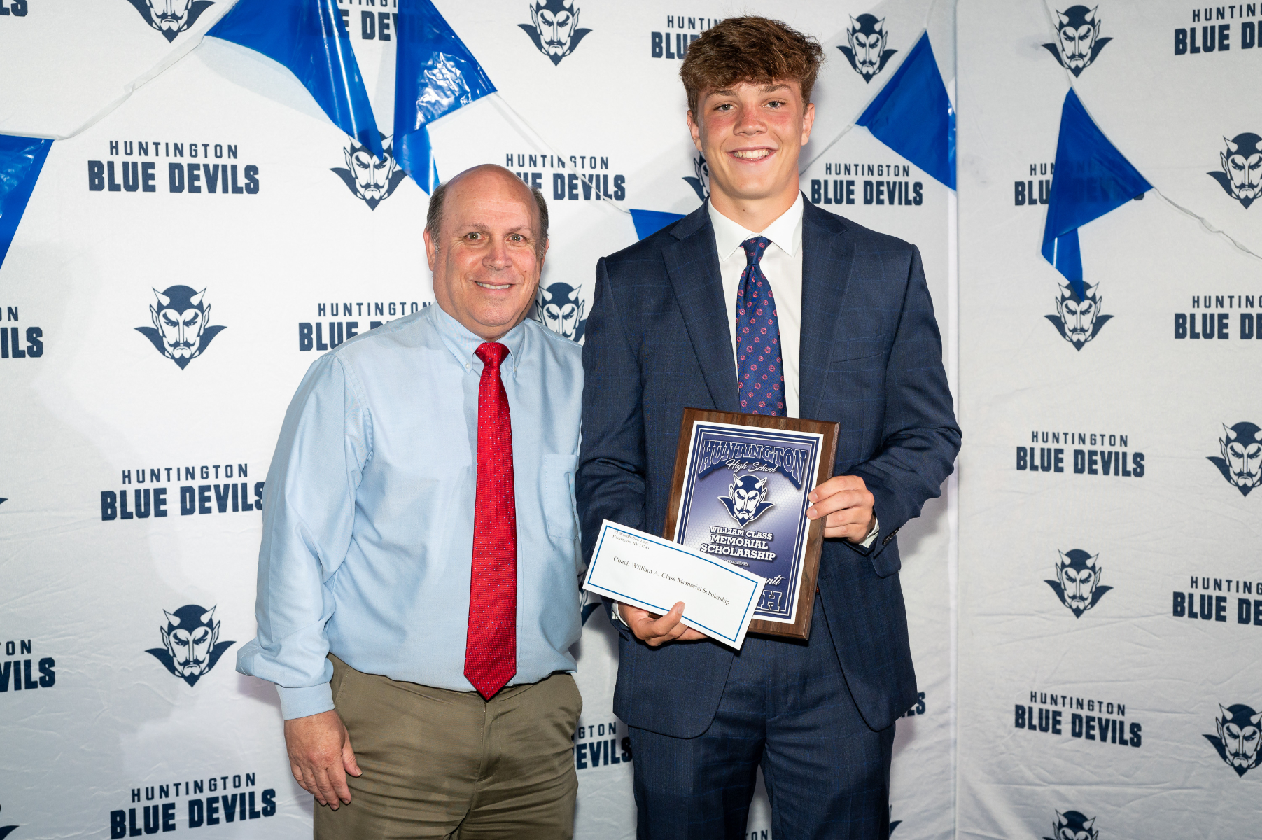  William Class Award recipient Thomas Girimonti with Director of Athletics Jim Hoops. (Darin Reed photo.)  
