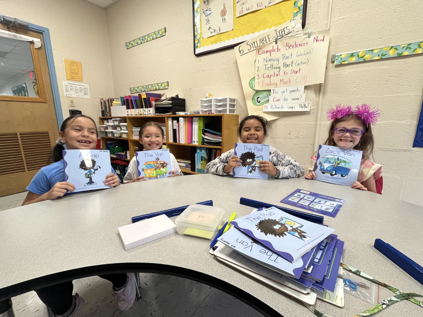 Washington first graders are loving books purchase through a Huntington Foundaiton grant