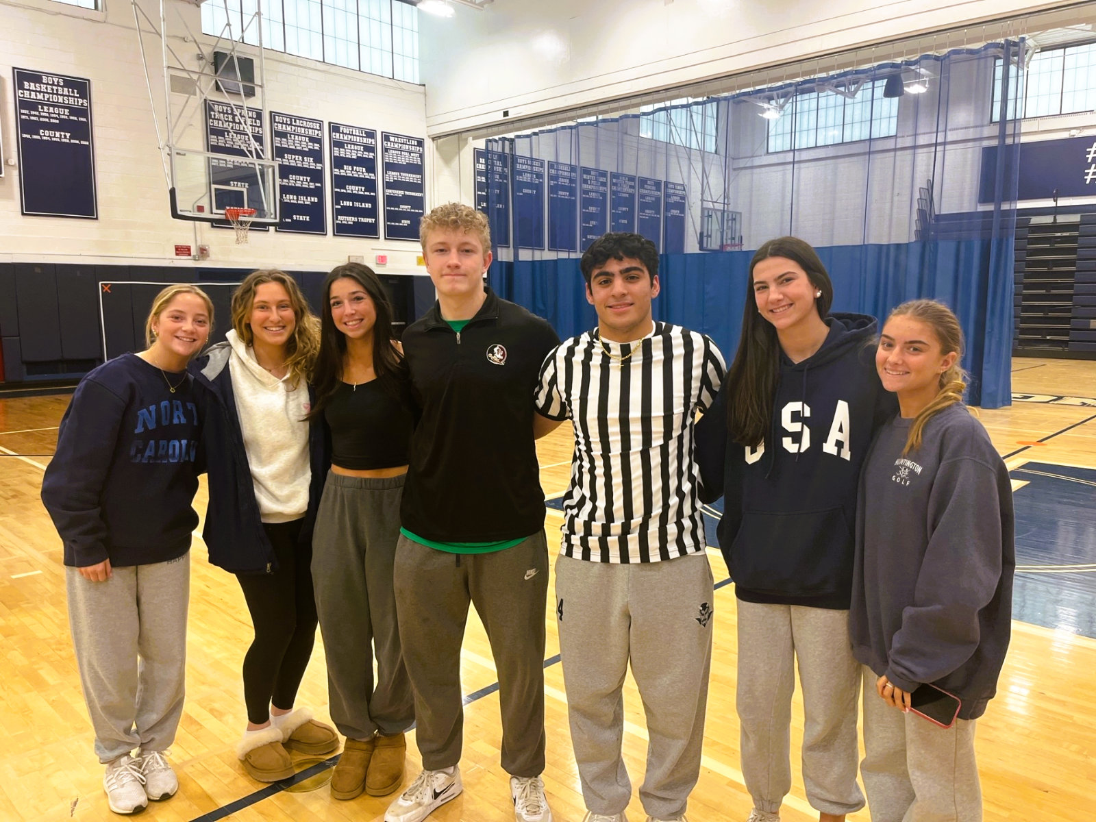 Horizon VR members Bridget Callery, Jolie Weinschreider, Sage Cicciari, Chase Northrop, Frank Algieri and Grace Gordon.