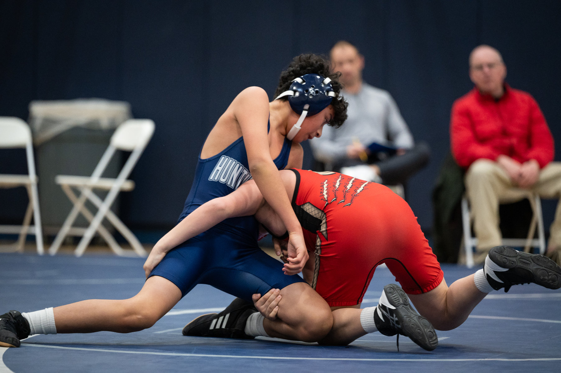 Finley's Andrew Alvarez (left) makes his move last winter. (Darin Reed photo.)