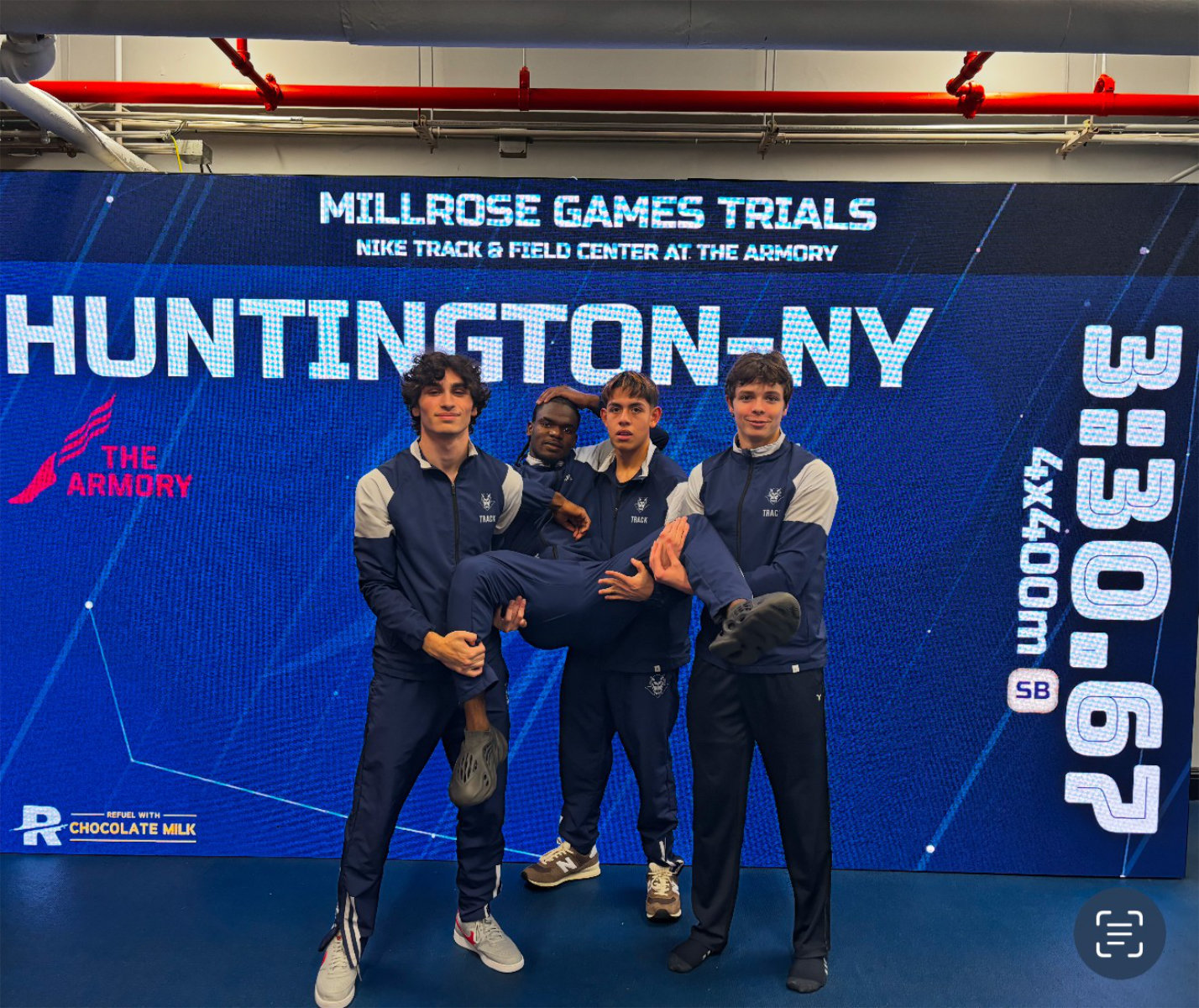  Huntington's 4x400m relay at the Millrose Games qualifier. 