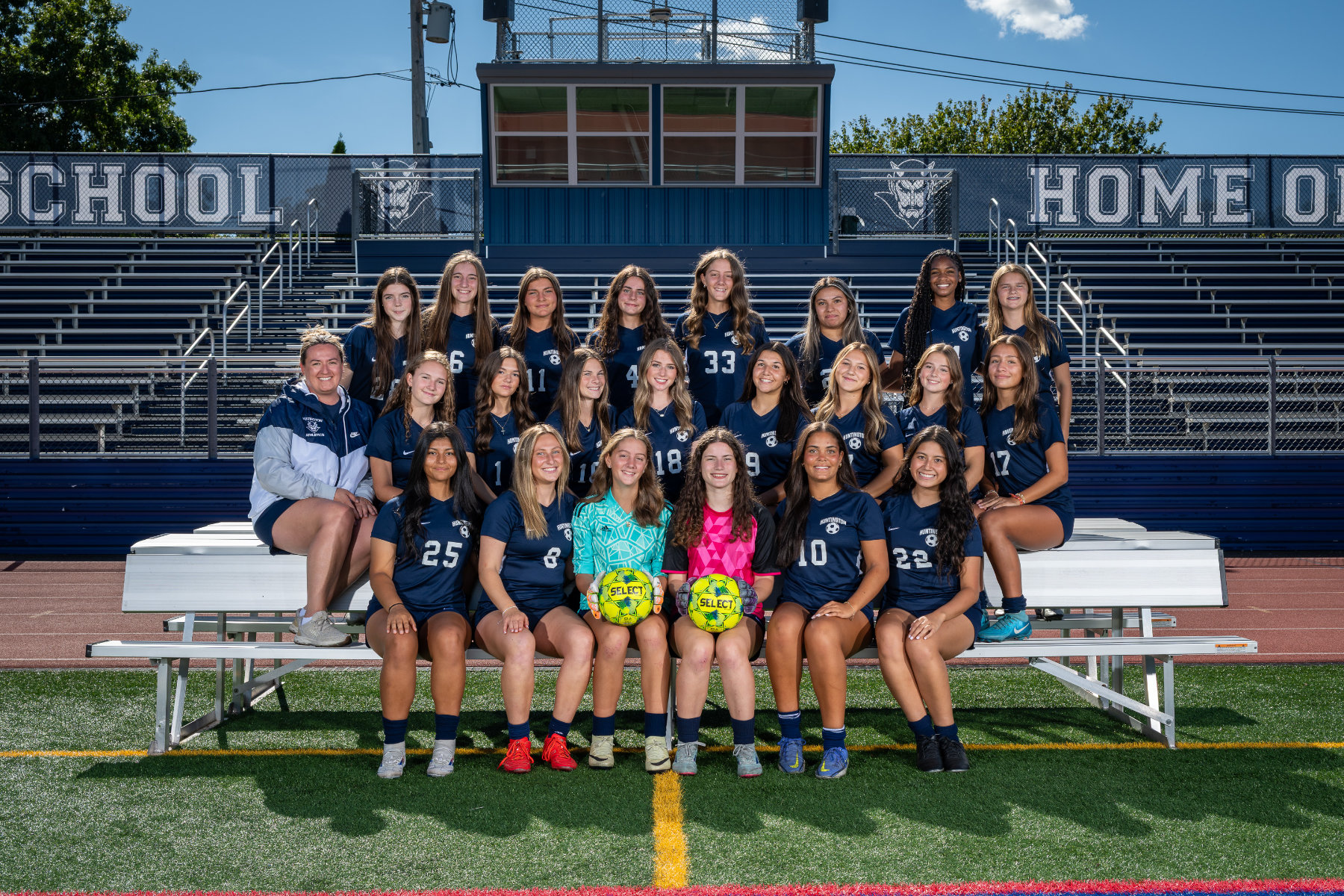  The 2025 Huntington varsity girls' soccer team. (Darin Reed photo.)   