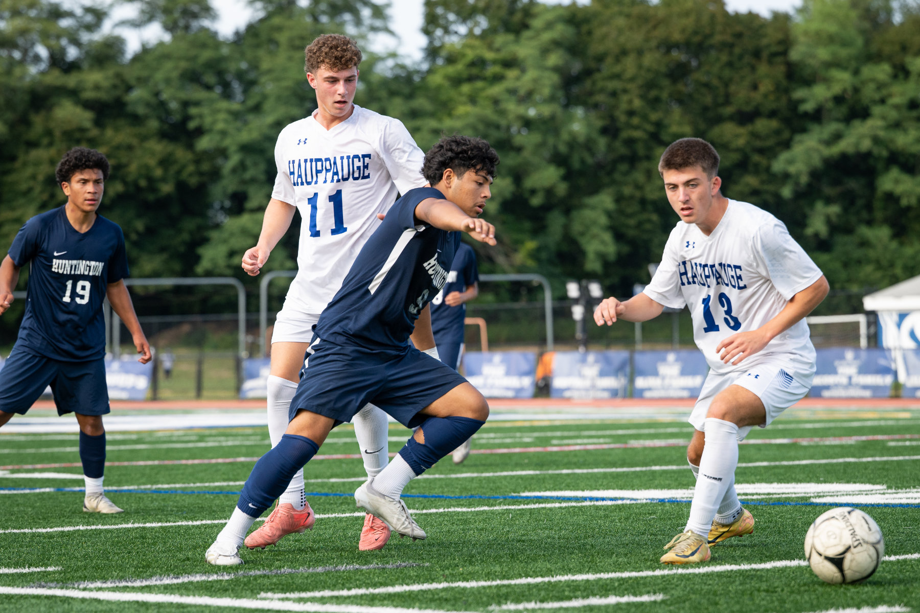  The Huntington varsity boys' soccer team will play a night game on Friday. (Darin Reed photo.) 