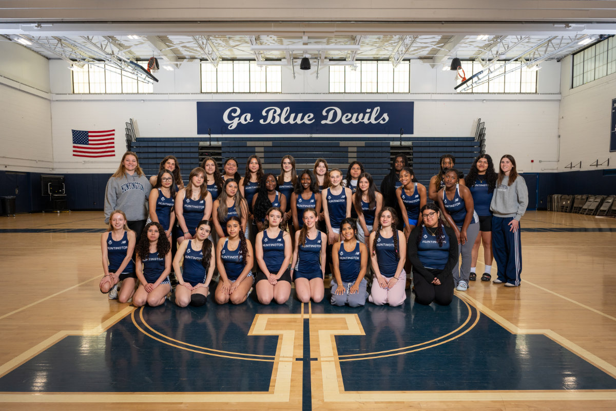  The Blue Devil girls' spring track and field team. (Darin Reed photo.)  