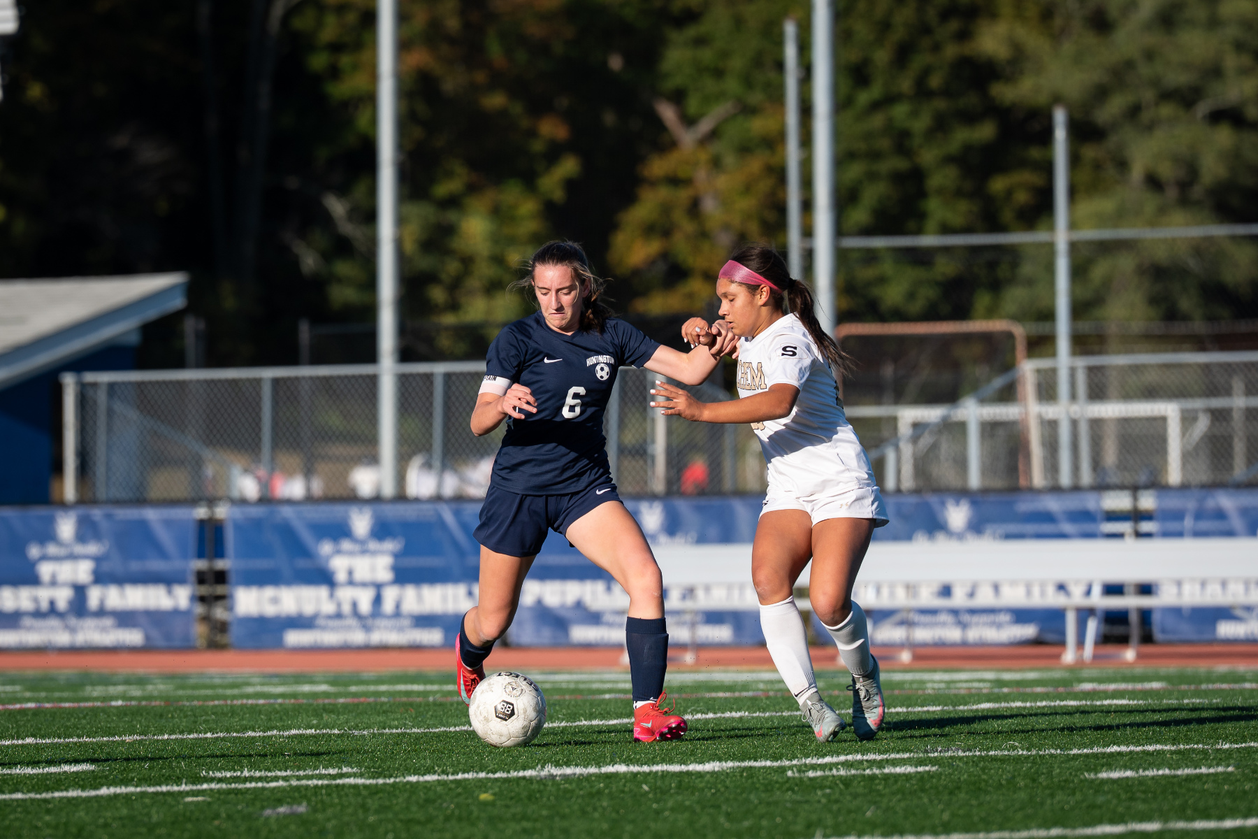  The Huntington varsity girls' soccer team has a new head coach. (Darin Reed photo.)  