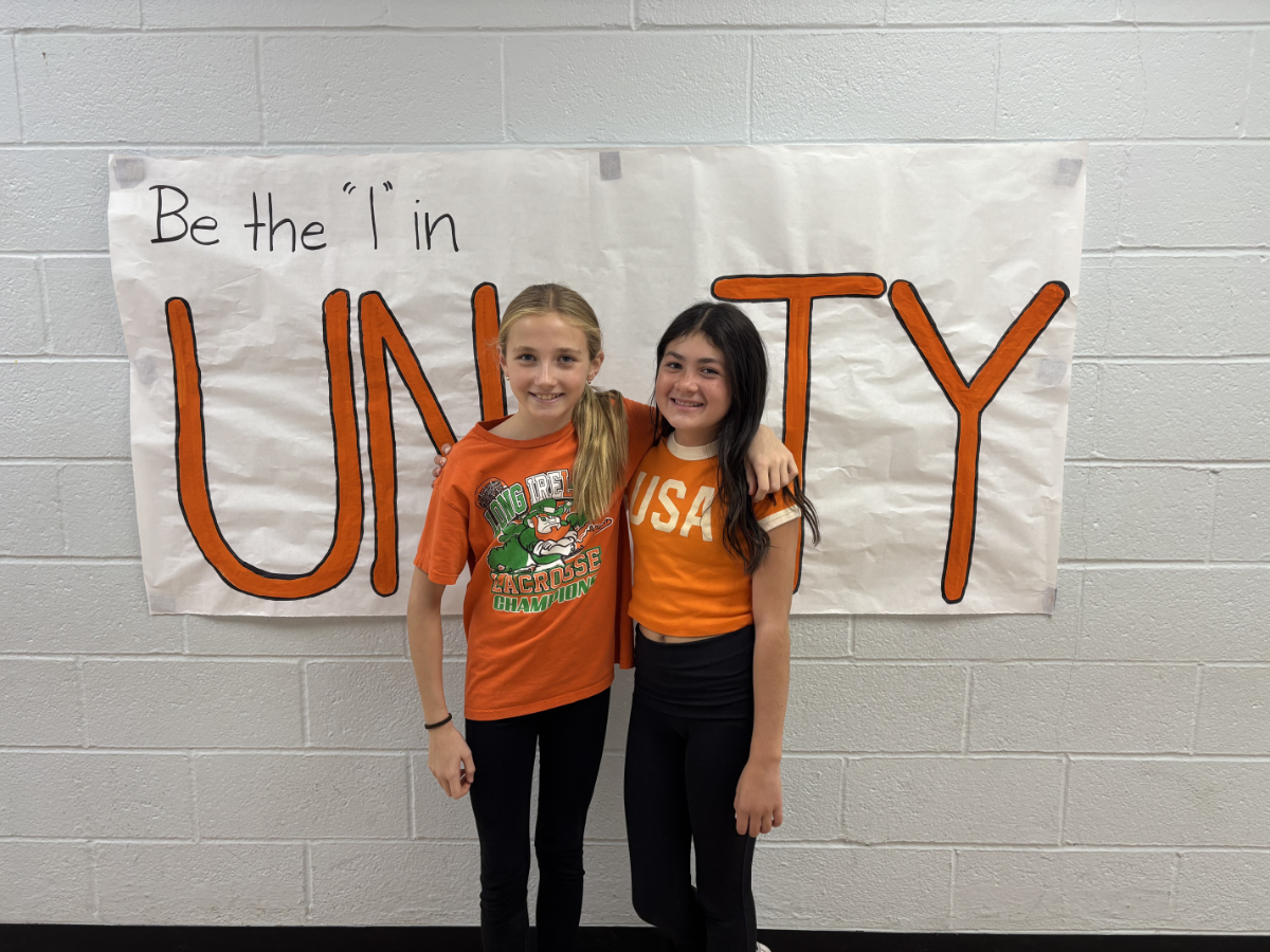 Students across Huntington UFSD came together to celebrate Unity Day. 