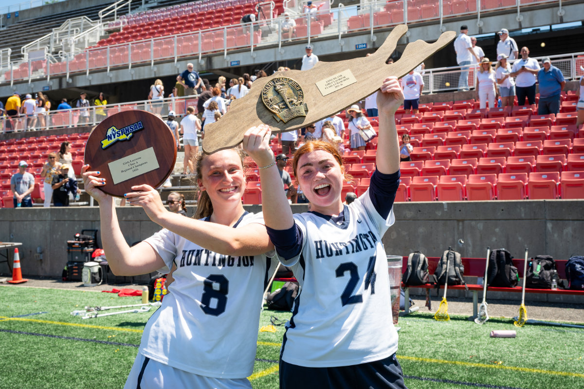 Huntington is happy after winning a second consecutive LI title. (Darin Reed photo.)