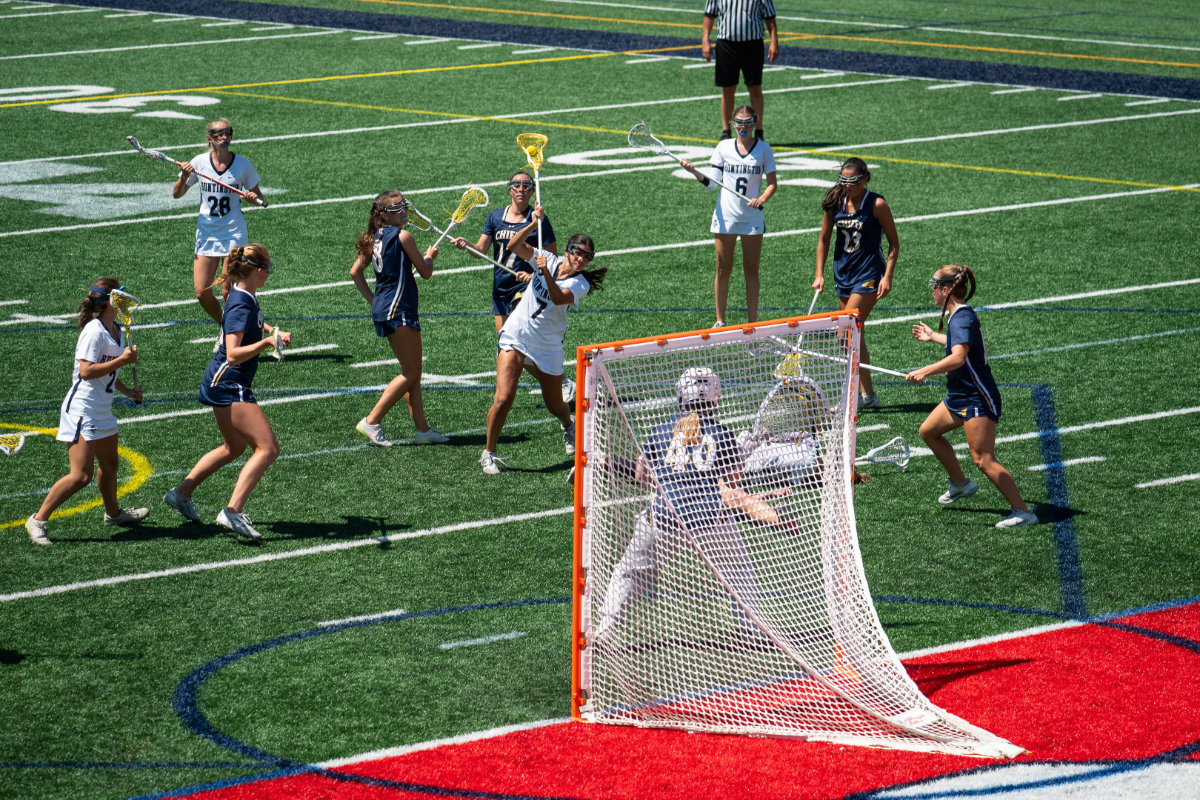 Huntington is happy after winning a second consecutive LI title. (Darin Reed photo.)