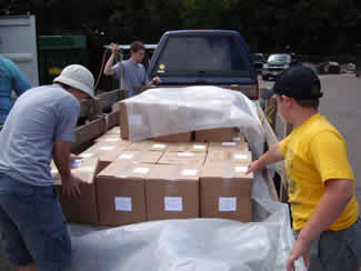 Loading up the trailer